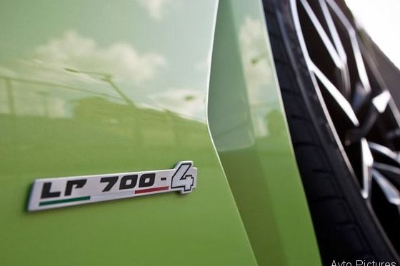 Lamborghini Aventador LP 700-4 Roadster 2013 