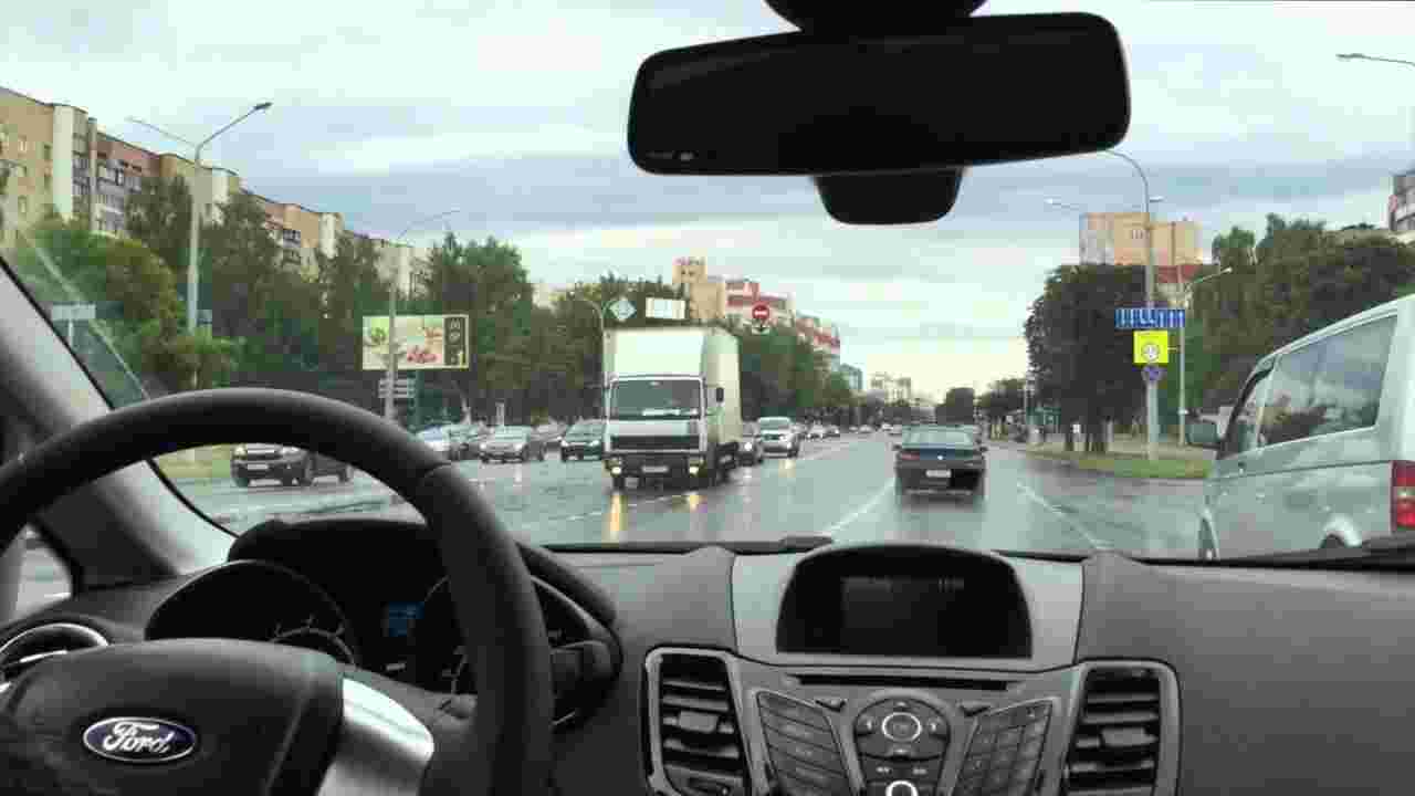 Обзор Ford Fiesta sedan 2015 (Россия)